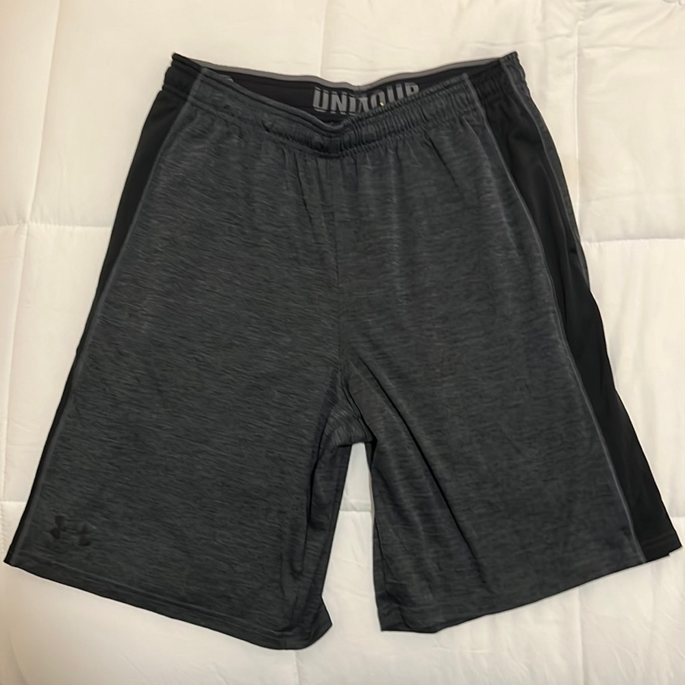 Under Armour Large Grey and Black Athletic Shorts